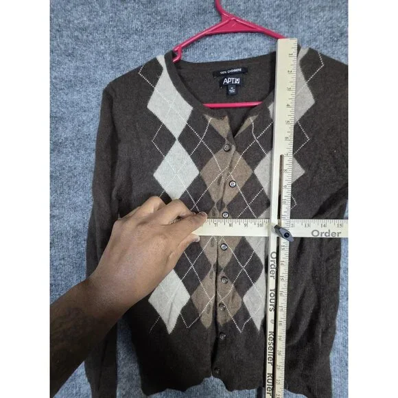 APT 9 Cashmere Cardigan Sweater Womens Medium Brown Argyle Button Front Knit - Picture 8 of 13